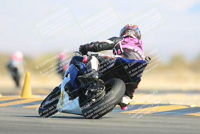 media/Jan-10-2025-CVMA Friday Practice (Fri) [[489e0da257]]/Group 4 and Trackday/Session 4 (Turn 16)/